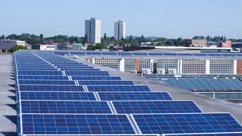 leasing your rooftop space for solar panels